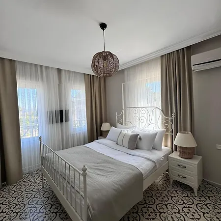 Nills Butik מלון בוזקאדה