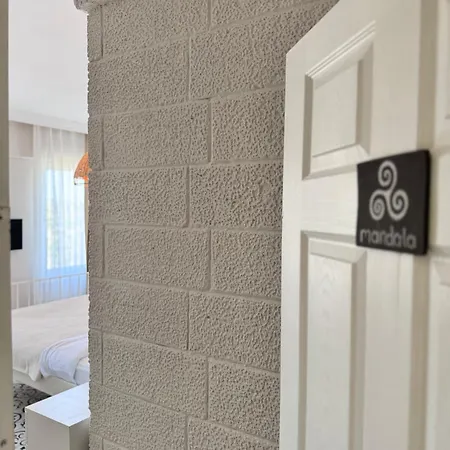 Nills Butik * בוזקאדה