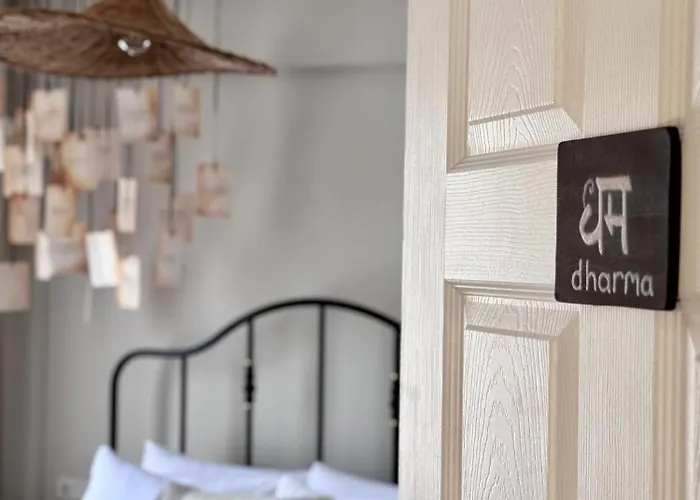 Nills Butik Bozcaada