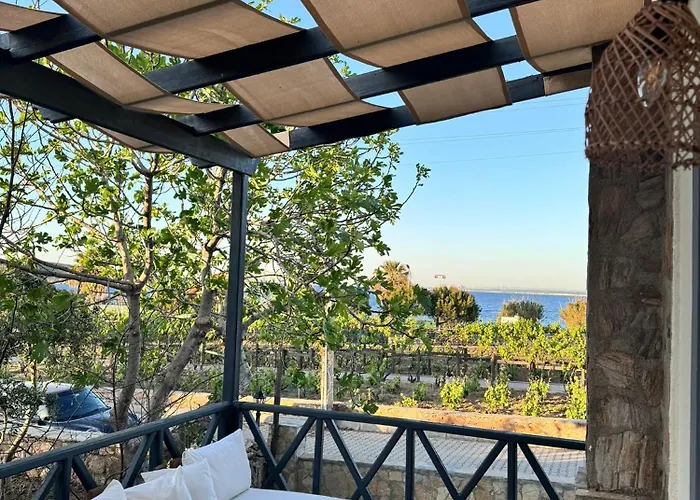 Hotel Nills Butik Bozcaada